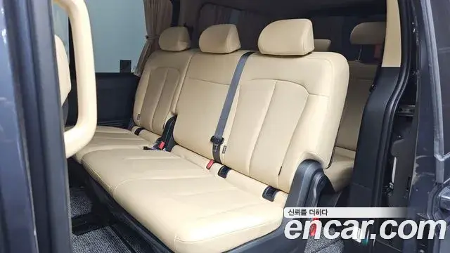Hyundai Staria 2024 — Фото 11/20