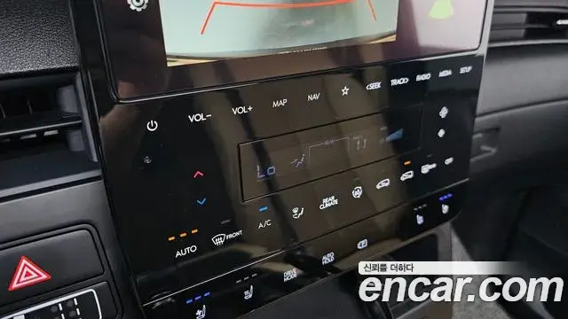 Hyundai Staria 2024 — Фото 16/20