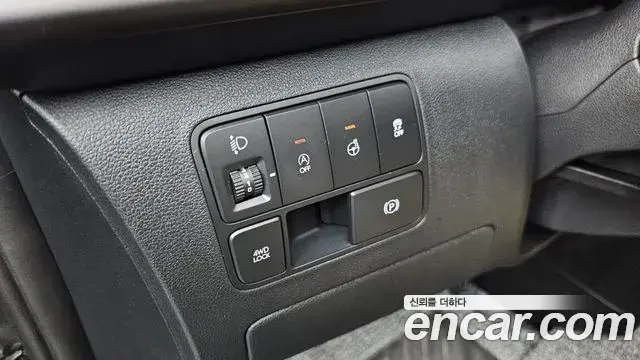 Hyundai Staria 2024 — Фото 17/20