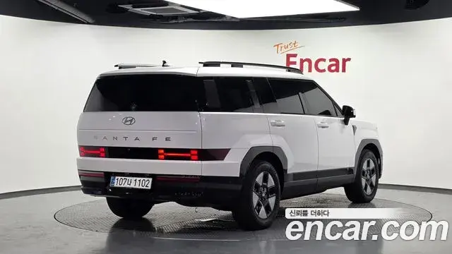 Hyundai Santa Fe 2024 — Фото 2/20