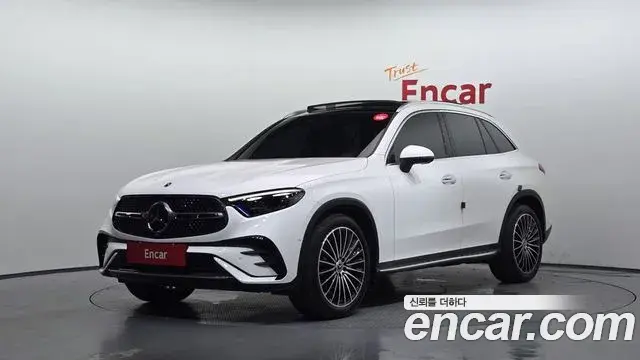 Mercedes-Benz GLC-Class 2023 — Фото 1/20