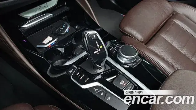 BMW X4 2020 — Фото 8/20