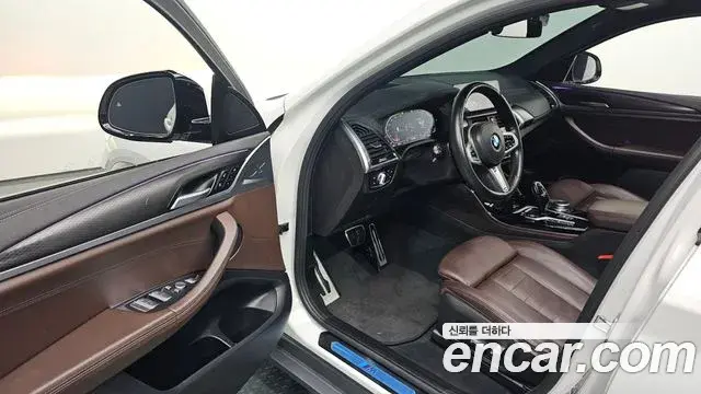 BMW X4 2020 — Фото 9/20
