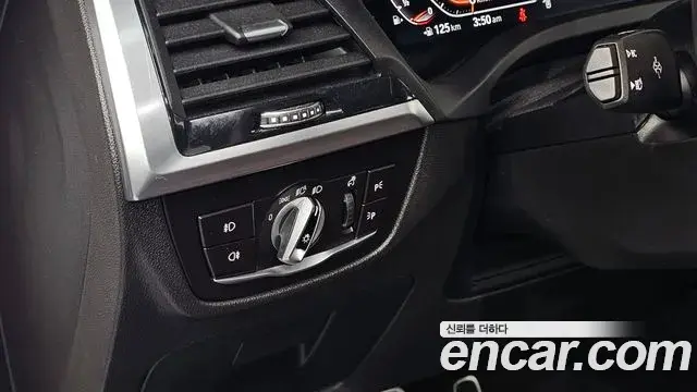 BMW X4 2020 — Фото 17/20