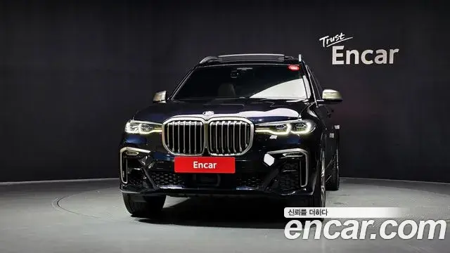 BMW X7 2019 — Фото 2/20