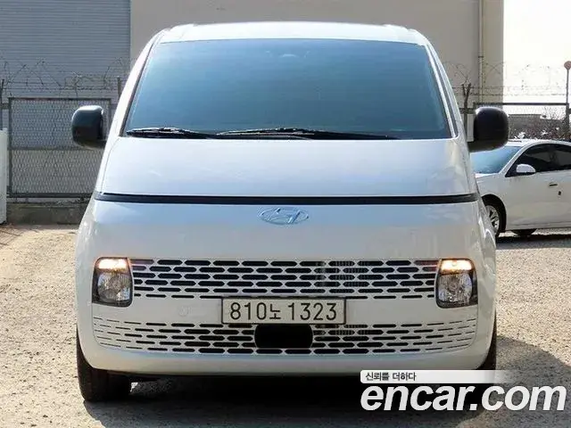 Hyundai Staria 2023 — Фото 10/18