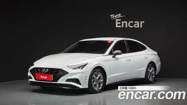 Hyundai Sonata 2021 — Фото 1/20
