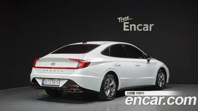 Hyundai Sonata 2021 — Фото 2/20