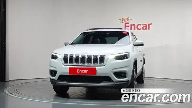 Jeep Cherokee 2020 — Фото 3/20