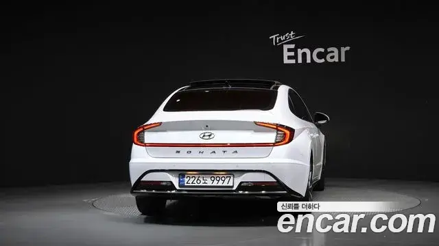 Hyundai Sonata 2020 — Фото 4/20