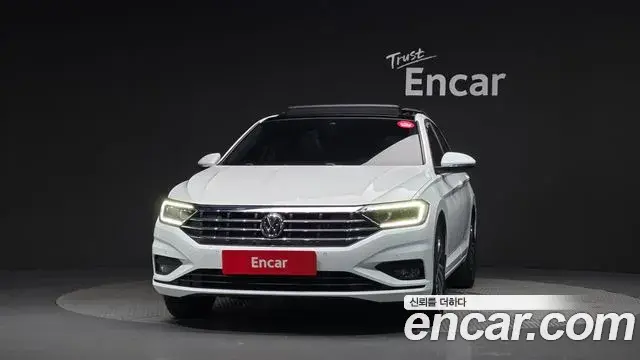 Volkswagen Jetta 2021 — Photo 4/33