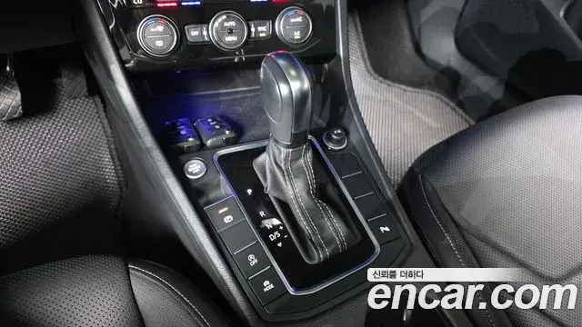 Volkswagen Jetta 2021 — Photo 30/33