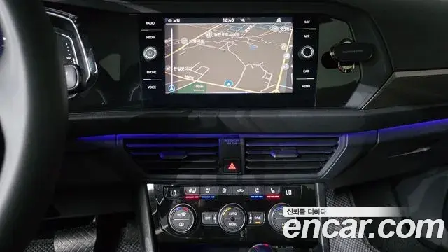 Volkswagen Jetta 2021 — Photo 5/33