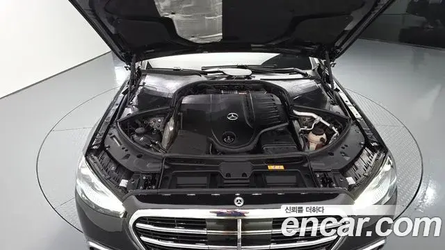 Mercedes-Benz S-Class 2023 — Фото 6/20