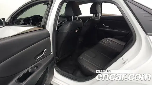 Hyundai Avante 2023 — Фото 12/20