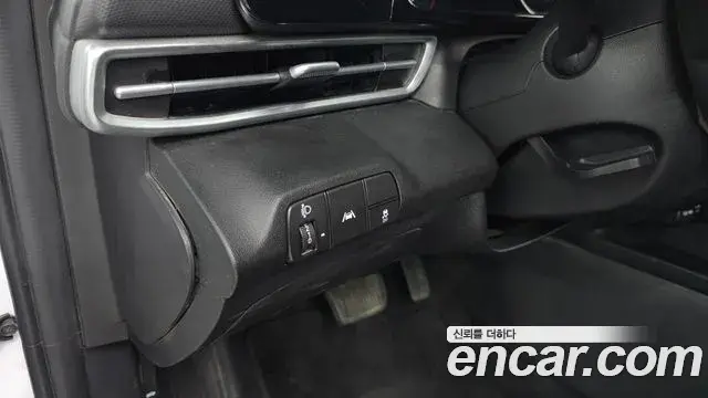 Hyundai Avante 2023 — Фото 18/20