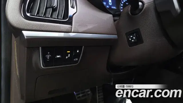Kia Stinger 2018 — Photo 22/32