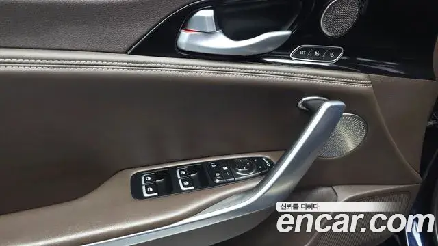 Kia Stinger 2018 — Photo 17/32