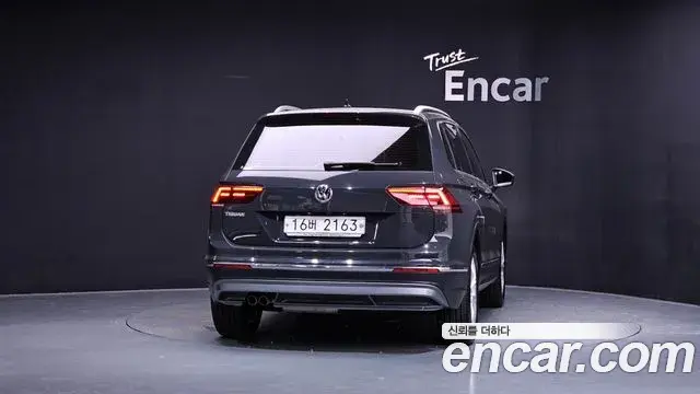 Volkswagen Tiguan 2018 — Фото 4/20