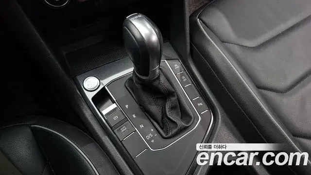 Volkswagen Tiguan 2018 — Фото 9/20