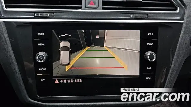 Volkswagen Tiguan 2018 — Фото 14/20