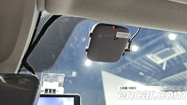 Volkswagen Tiguan 2018 — Şəkil 24/34