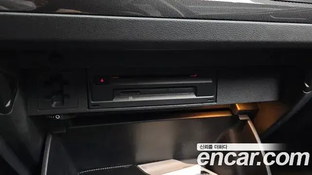 Volkswagen Tiguan 2018 — Şəkil 15/34