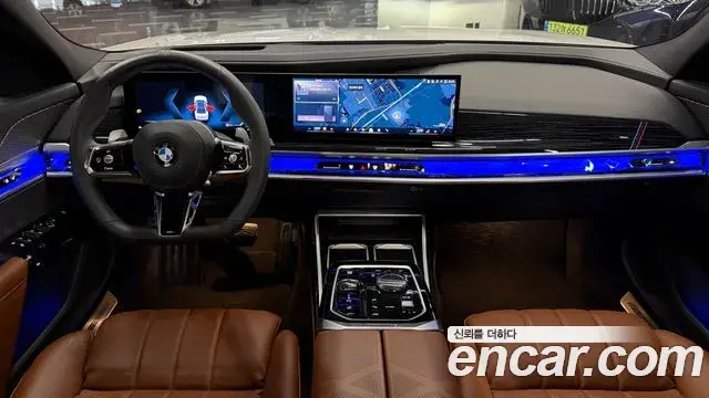 BMW 7 Series 2024 — Фото 10/20