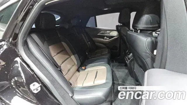 Mercedes-Benz GLE-Class 2021 — Фото 11/20