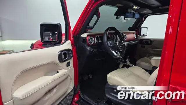 Jeep Wrangler 2019 — Фото 10/20