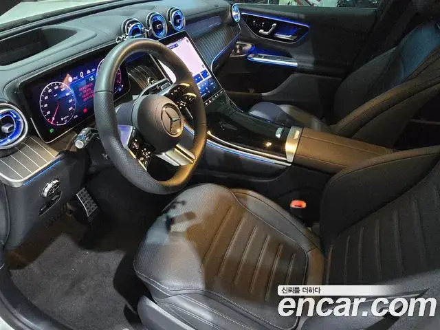 Mercedes-Benz GLC-Class 2025 — Photo 8/19