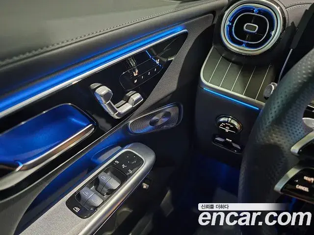 Mercedes-Benz GLC-Class 2025 — Photo 3/19