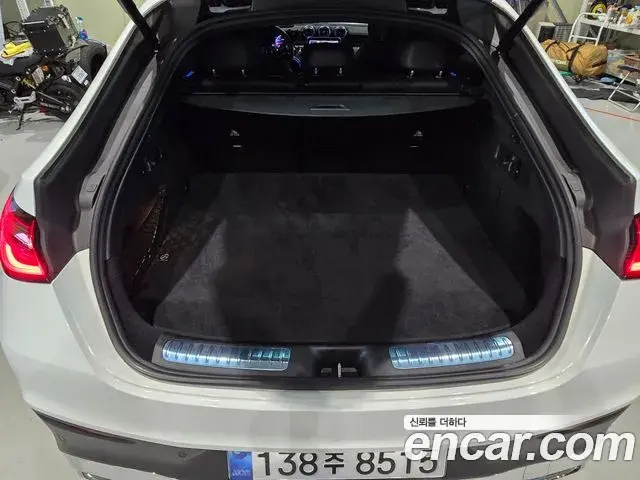 Mercedes-Benz GLC-Class 2025 — Photo 4/19