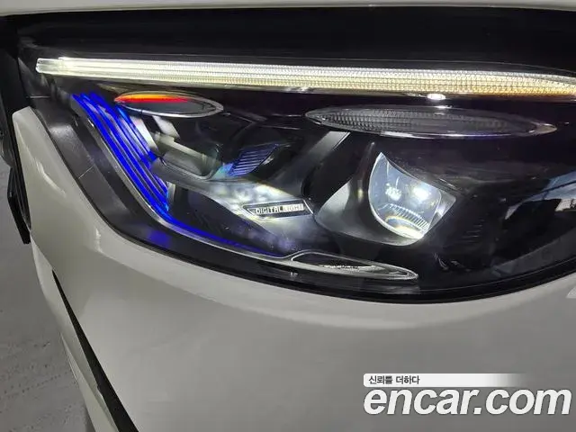 Mercedes-Benz GLC-Class 2025 — Photo 2/19
