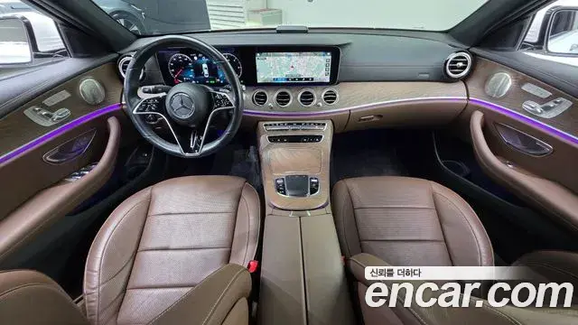 Mercedes-Benz E-Class 2023 — Фото 7/20