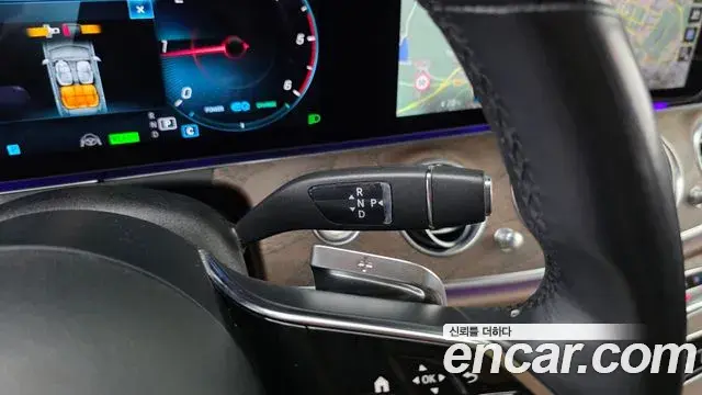 Mercedes-Benz E-Class 2023 — Фото 9/20