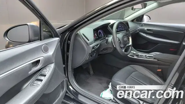 Hyundai Sonata 2022 — Фото 10/20