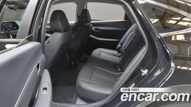 Hyundai Sonata 2022 — Фото 11/20