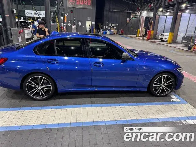 BMW 3 Series 2019 — Фото 14/17