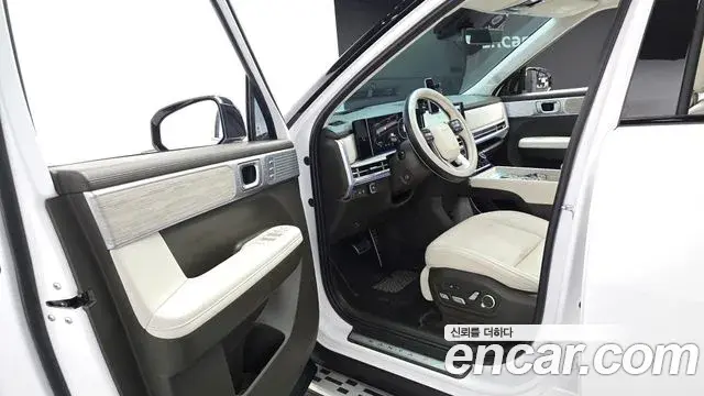 Hyundai Santa Fe 2023 — Фото 10/20