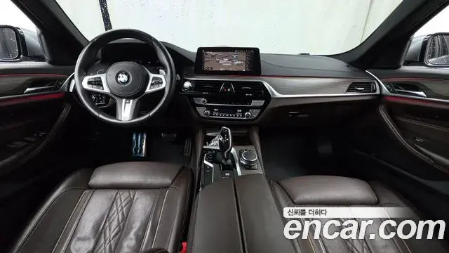 BMW 5 Series 2020 — Фото 7/20