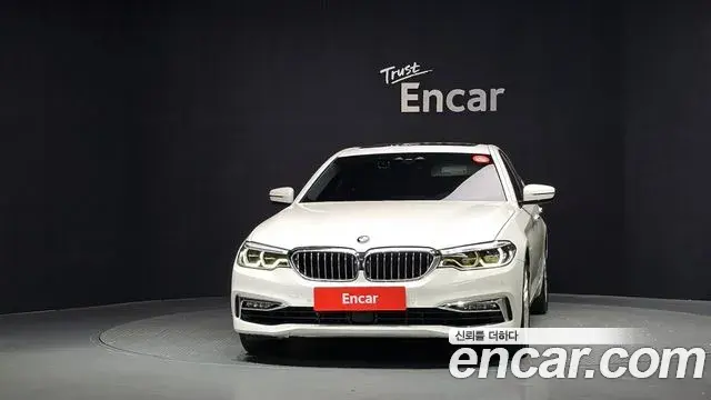 BMW 5 Series 2018 — Фото 3/20