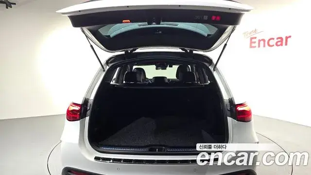 Mercedes-Benz GLC-Class 2025 — Фото 18/20