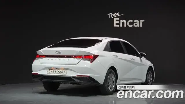 Hyundai Avante 2022 — Фото 2/20
