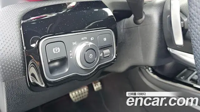 Mercedes-Benz CLA-Class 2023 — Фото 18/20