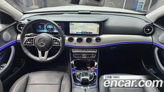 Mercedes-Benz E-Class 2019 — Фото 9/20