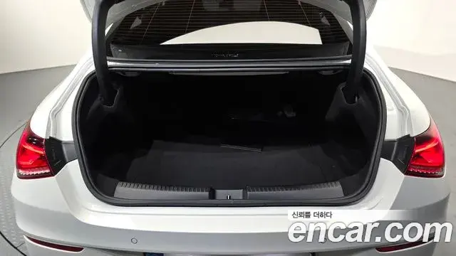 Mercedes-Benz CLA-Class 2021 — Фото 18/20