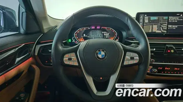 BMW 5 Series 2023 — Фото 14/20
