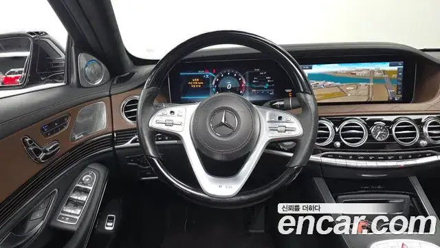 Mercedes-Benz S-Class 2018 — Фото 12/20