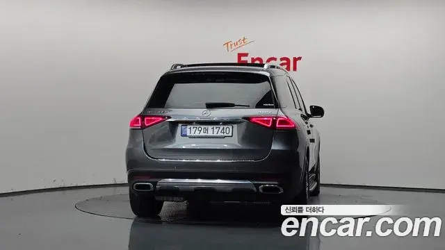 Mercedes-Benz GLE-Class 2020 — Фото 3/20